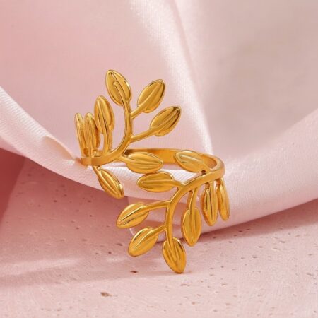 Olive Whisper Leaf Ring