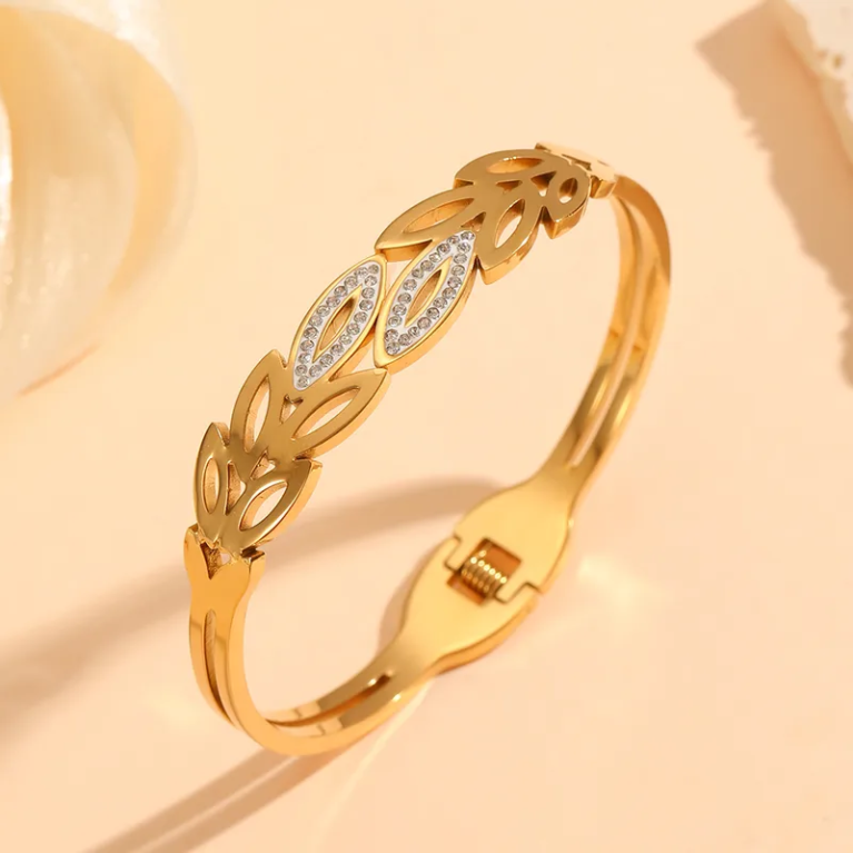 Liore Leafline Bangle