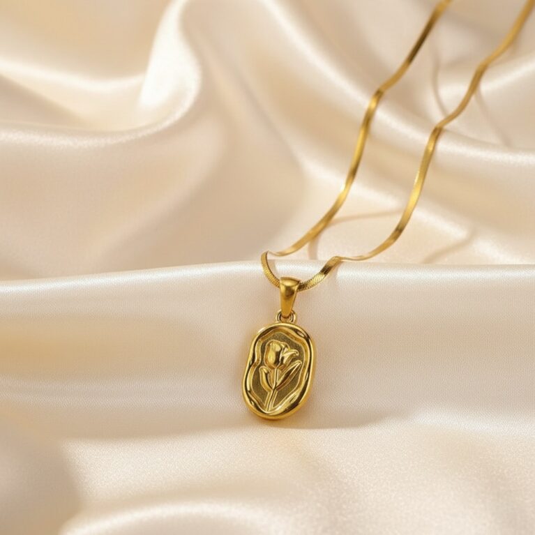 Petite Blossom Medallion