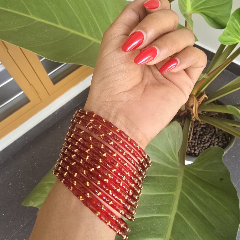 Premium Diamond Cut Raindrop Glass Bangles