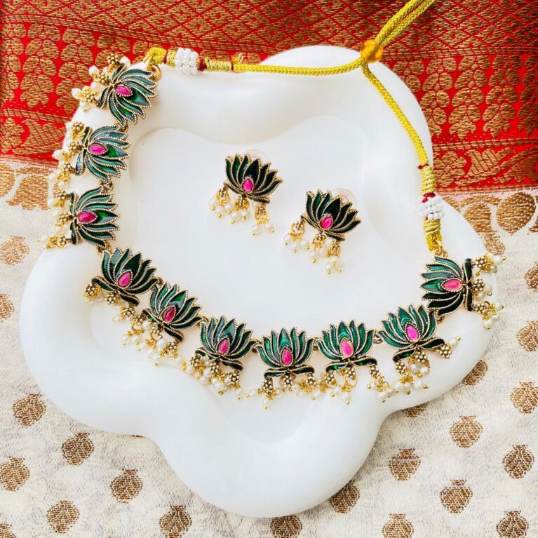 Lotus Necklace - MPLT024